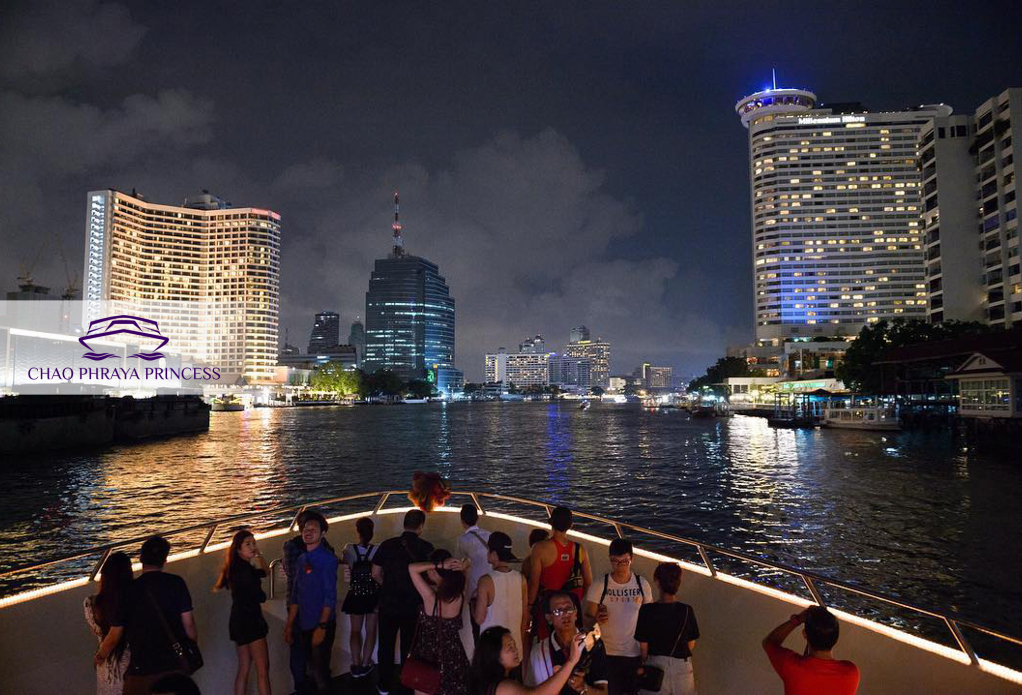 Бангкок река в городе. Чао Прайя Бангкок. Chao Phraya Princess Cruise. Парк Чао Прайя Бангкок вечером. River Cruises Bangkok.